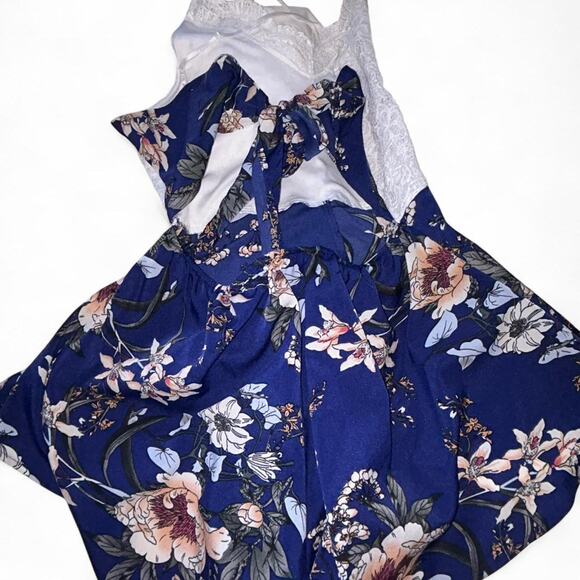 Blue floral romper with white - Picture 2 of 2